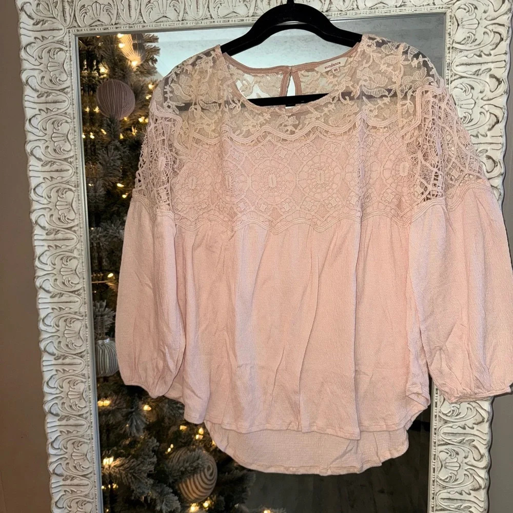 Sundance • Floral Lace Boho Top